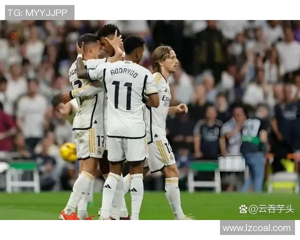 足总杯激战：那不勒斯小胜皇马红牌争议引发全场热议