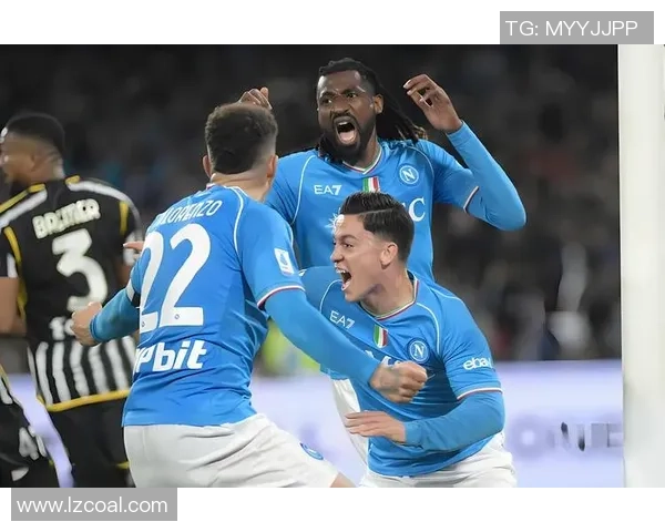 世界杯精彩对决那不勒斯大胜曼城神奇扑救瞬间震撼全场集锦回顾