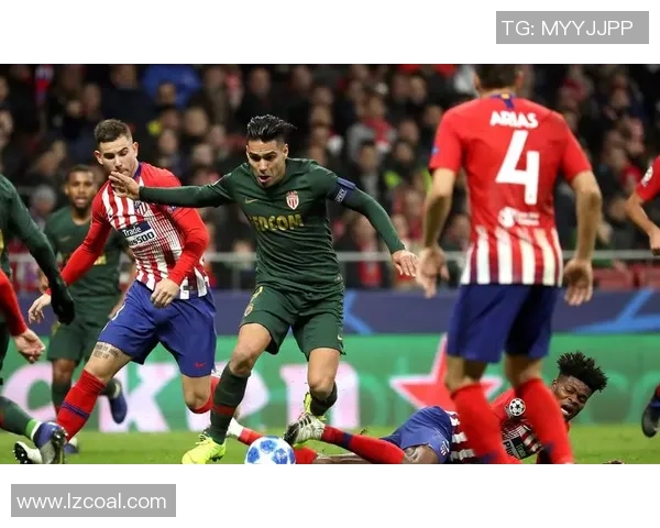 中超精彩对决那不勒斯逆转本菲卡补时绝杀引发全场狂欢