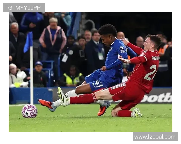 德甲精彩对决利物浦小胜巴黎圣日耳曼神扑瞬间引发全场热潮